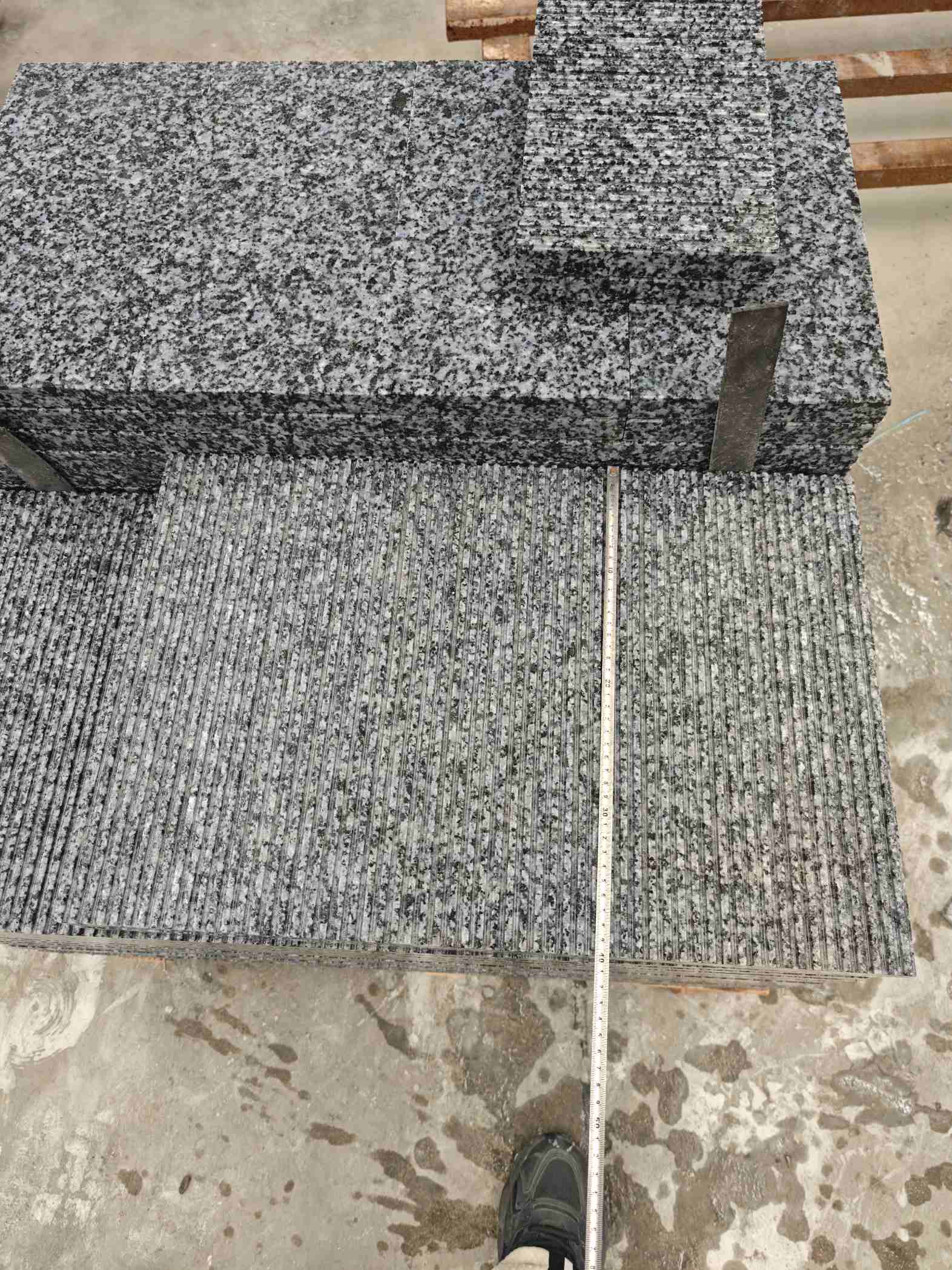 菏泽芝麻黑拉丝面