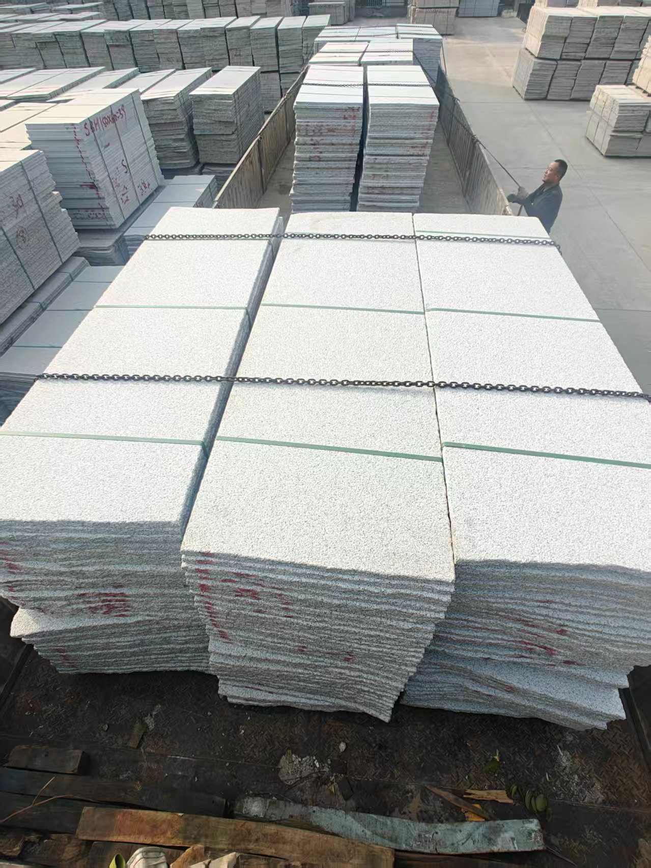 菏泽芝麻白毛板，石材毛板