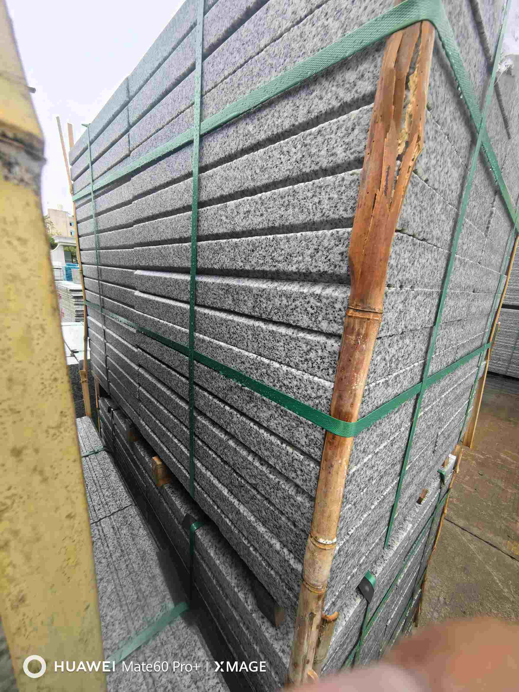 菏泽芝麻白楼梯踏步室外