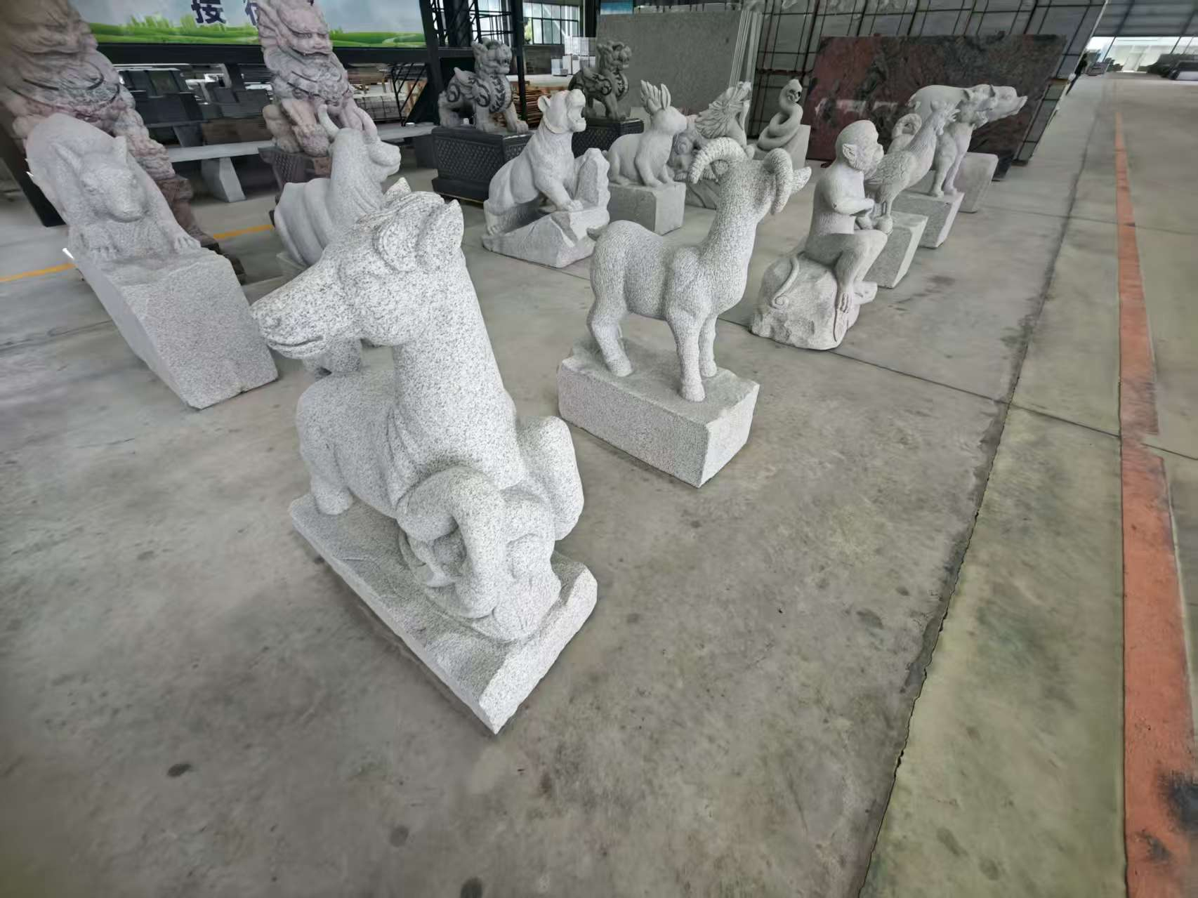 菏泽芝麻白雕刻 十二生肖 异形雕刻